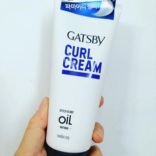 [갸스비] 곱슬 머리부터 파마까지 남자의 컬을 위한 갸스비 컬크림 — 5점을 준 리뷰어가 2021년 6월 올린 사용 사진