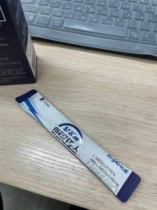 자연에온 아르긴포스 L-아르기닌 5555mg 스틱 15개입 1박스 — 5점을 준 리뷰어가 2021년 4월 올린 사용 사진
