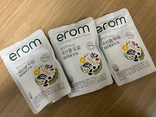 이롬 황성주 박사의 국산콩 두유 검은콩과 17곡 프리미엄 — 5점을 준 리뷰어가 2021년 5월 올린 사용 사진