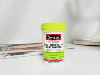 Swisse 스위스 고함량 밀크씨슬 35,000mg 60정 — 2.5점을 준 리뷰어가 2021년 11월 올린 사용 사진
