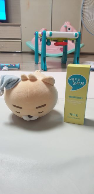 IO 아이오 오늘도 넌 눈부셔 - 데일리 스크럽 클렌징폼 — 5점을 준 리뷰어가 2021년 2월 올린 사용 사진