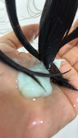 닥터시드 티트리 앤 라임 비건 지성케어 쿨 탈모 캡슐 트리트먼트 두피 팩 — 5점을 준 리뷰어가 2024년 7월 올린 사용 사진
