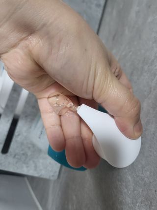 모두발라 마이크로 비타캡슐 탈모샴푸 — 4점을 준 리뷰어가 2022년 1월 올린 사용 사진