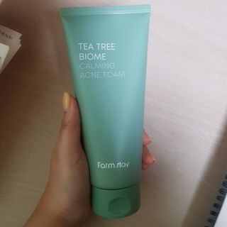 팜스테이 티트리 바이옴 카밍 아크네 폼 — 5점을 준 리뷰어가 2022년 1월 올린 사용 사진