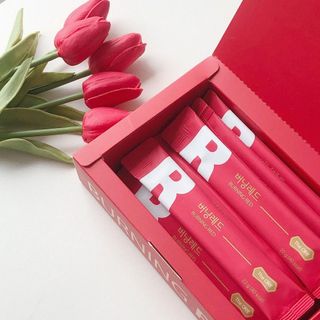 디오르 버닝레드 — 5점을 준 리뷰어가 2022년 3월 올린 사용 사진