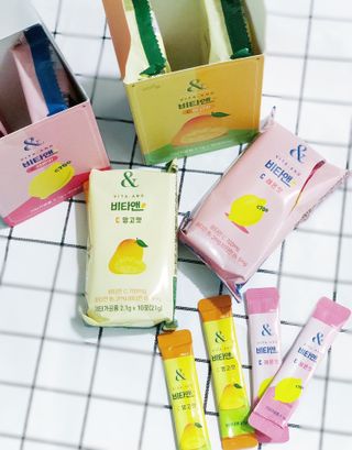 비타앤C 레몬맛, 망고맛 — 5점을 준 리뷰어가 2021년 4월 올린 사용 사진