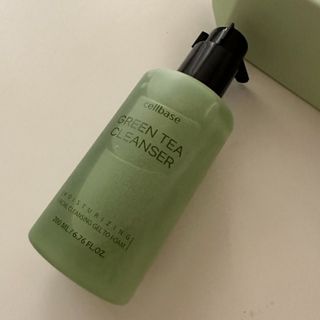 프리마인 메이크업과 들뜨는 각질까지 한방에 깐달걀로! 순하기까지한 셀베이스 그린티클렌저(200ml) — 4.5점을 준 리뷰어가 2023년 3월 올린 사용 사진