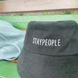 [스테이피플] STAYPEOPLE BUCKET HAT (BLACK) — 5점을 준 리뷰어가 2022년 9월 올린 사용 사진