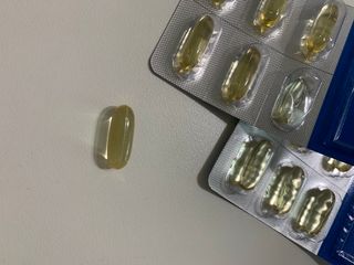 체인미 프리미엄 rTG 오메가3 비타민E 850mg x 30캡슐 — 4점을 준 리뷰어가 2021년 11월 올린 사용 사진