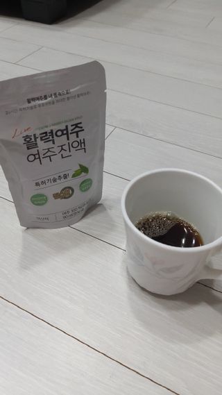 참유원 특허제조 활력 여주진액 여주즙 50포 — 5점을 준 리뷰어가 2022년 3월 올린 사용 사진
