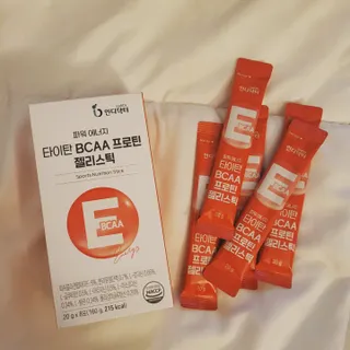 인디닥터 면역 생생 핑크 이뮨 젤리 + 타이탄 BCAA 프로틴 젤리스틱 — 5점을 준 리뷰어가 2022년 7월 올린 사용 사진