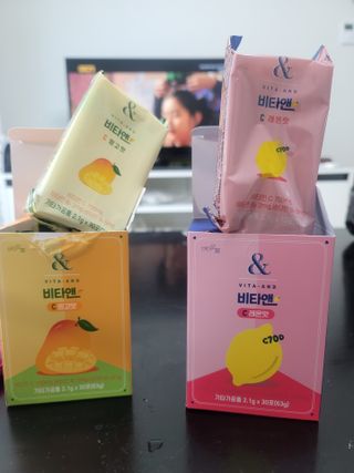 비타앤C 레몬맛, 망고맛 — 5점을 준 리뷰어가 2021년 4월 올린 사용 사진