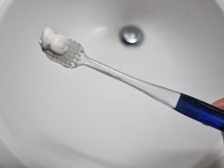 에브리모먼트 에브리 모먼트 칫솔 Every moment toothbrush — 4점을 준 리뷰어가 2022년 2월 올린 사용 사진