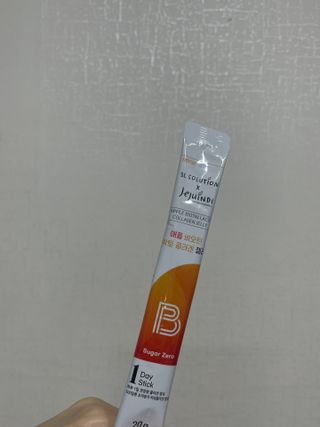 제주인디 애플 비오틴 락토 콜라겐 젤리 — 5점을 준 리뷰어가 2023년 4월 올린 사용 사진