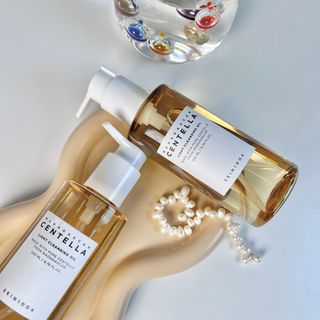 스킨1004 [SKIN1004] 마다가스카르 센텔라 라이트 클렌징 오일 200ml — 5점을 준 리뷰어가 2024년 7월 올린 사용 사진
