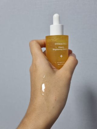 체르엠 스템앤셀 비타민 브라이트닝 에센스 30ml 1개 — 4점을 준 리뷰어가 2021년 11월 올린 사용 사진