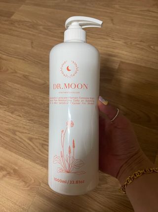 프리[닥터문] 유산균 락토케어 질경초 여성청결제 1000ml (젤타입) — 5점을 준 리뷰어가 2022년 7월 올린 사용 사진