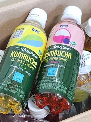 더그레잇티 콤부차 [매일유업] 더그레잇티 44kcal 콤부차 300ml *12개입 (오리지널 6개+베리리치 6개) — 5점을 준 리뷰어가 2023년 7월 올린 사용 사진