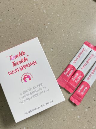 메디포스트 모비타 미쓰리 글루타치온 30포 — 5점을 준 리뷰어가 2023년 1월 올린 사용 사진