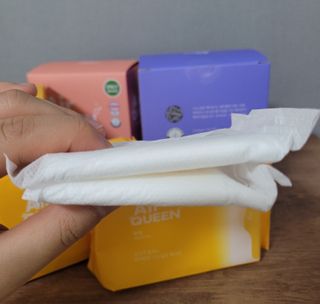 에어퀸 뉴브레스 유기농 생리대 4종 (팬티라이너 20P + 중형 10P + 대형 10P + 오버나이트 8P)_체험단 — 5점을 준 리뷰어가 2024년 6월 올린 사용 사진