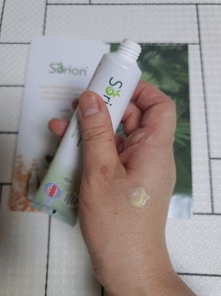 건선/아토/습진/민감성 피부 천연보습진정크림 소리온 크림 & 센시티브 크림 50g — 2.5점을 준 리뷰어가 2022년 1월 올린 사용 사진