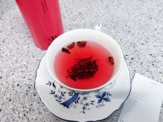 마시다 붉은 석양 빛을 담은 프리미엄 수제 블렌딩 홍차, 레드선셋블랙티 — 5점을 준 리뷰어가 2021년 3월 올린 사용 사진