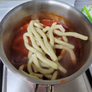 [푸딩팩토리] 요즘누들떡볶이540g + 매콤누들떡볶이 470g — 5점을 준 리뷰어가 2022년 9월 올린 사용 사진