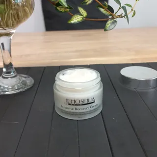 조슈아랩 인텐시브 리커버리 토너, 인텐시브 리커버리 크림 — 5점을 준 리뷰어가 2022년 8월 올린 사용 사진