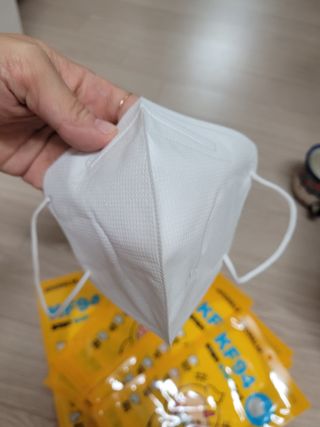 아토팜 블라블라 황사방역 마스크 KF94 — 5점을 준 리뷰어가 2021년 9월 올린 사용 사진