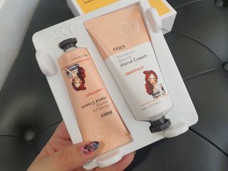 파시 FASCY 高保湿ハンドクリーム40ml+80ml セット — 5점을 준 리뷰어가 2021년 7월 올린 사용 사진