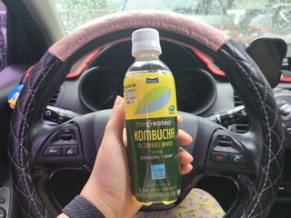 더그레잇티 콤부차 [매일유업] 더그레잇티 44kcal 콤부차 300ml *12개입 (오리지널 6개+베리리치 6개) — 5점을 준 리뷰어가 2023년 7월 올린 사용 사진