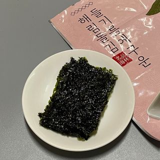 [해림맛김] 들기름에 구운 바삭바삭 김 4종 세트 + 1종 랜덤발송 총5개입 — 5점을 준 리뷰어가 2021년 2월 올린 사용 사진