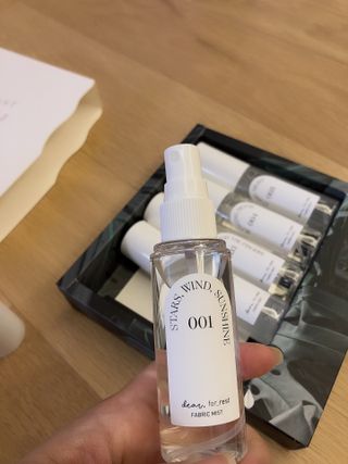 디어포레스트 [5개세트] 숲속의 하루 패브릭미스트 (섬유향수/ 룸스프레이) 50ml 5개 — 5점을 준 리뷰어가 2022년 9월 올린 사용 사진