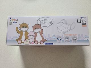 케이파이 나날마스크 [케이파이 나날] KF94 마스크 50매입 (개별포장) ,  여름에도 좋은 숨쉬기 편한 순수 국산 마스크 — 4점을 준 리뷰어가 2022년 7월 올린 사용 사진