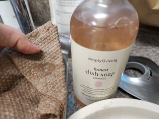 심플리오리빙 어니스트 주방세제 본품 500ml + 리필 900ml (코코넛향) — 5점을 준 리뷰어가 2022년 6월 올린 사용 사진