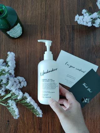 [위켄더스] 끈적임 없이 수분감을 채워주는 핸드& 바디로션 1종 랜덤발송 — 5점을 준 리뷰어가 2022년 4월 올린 사용 사진