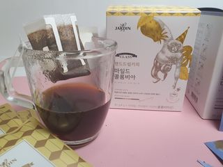 (주)쟈뎅 쟈뎅 클래스 핸드 드립 커피 10P 2종_디카페인 1종+랜덤 플레이버 1종 — 5점을 준 리뷰어가 2021년 4월 올린 사용 사진