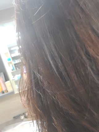 썸헤어 / SUMHAIR 썸헤어 실키 테라피 헤어 에센스 — 5점을 준 리뷰어가 2021년 4월 올린 사용 사진