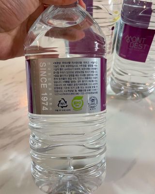 몽베스트 MONTBEST 1L 12입 — 5점을 준 리뷰어가 2022년 4월 올린 사용 사진