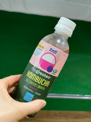 더그레잇티 콤부차 [매일유업] 더그레잇티 44kcal 콤부차 300ml *12개입 (오리지널 6개+베리리치 6개) — 5점을 준 리뷰어가 2023년 7월 올린 사용 사진