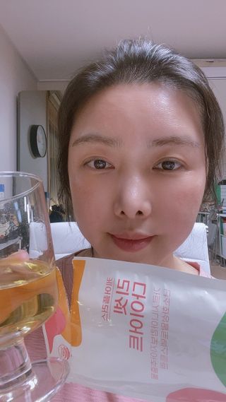 [경남제약헬스케어] 케어플러스 리셋 다이어트 청포도맛 100ml X 5포 (5일분) — 4점을 준 리뷰어가 2023년 3월 올린 사용 사진