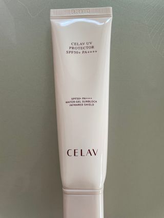 프리마인 선크림만 바꿨을 뿐인데 매일 물 2L챙겨먹고 기초케어 완벽하게 한 물빛피부 완성,셀라브UV프로텍터 — 5점을 준 리뷰어가 2023년 7월 올린 사용 사진