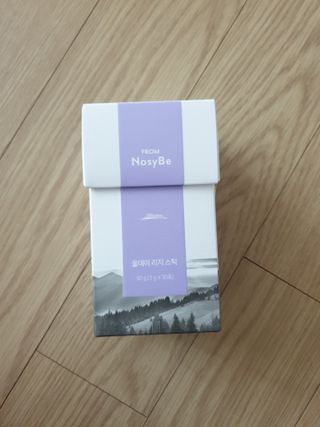 프롬노시베_이너뷰티 올데이 리지 스틱 — 5점을 준 리뷰어가 2021년 8월 올린 사용 사진