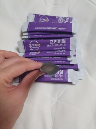 [유산균] 오마이락 프리미엄 포스트바이오틱스 30P — 5점을 준 리뷰어가 2022년 11월 올린 사용 사진