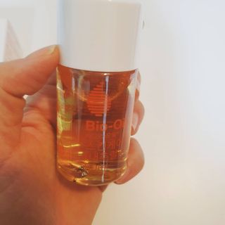 바이오오일 [바이오-오일] 스킨케어 오일 내추럴 60ml — 5점을 준 리뷰어가 2021년 5월 올린 사용 사진