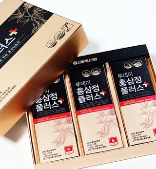 서울약사신협_투데이홍삼정플러스스틱_10g x 30포 — 5점을 준 리뷰어가 2021년 6월 올린 사용 사진