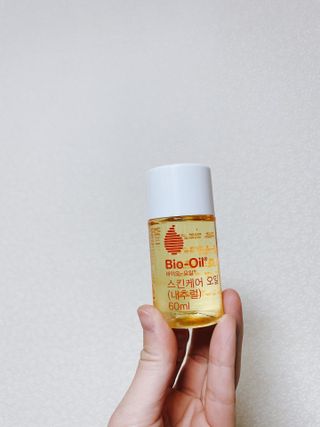 바이오오일 [바이오-오일] 스킨케어 오일 내추럴 60ml — 5점을 준 리뷰어가 2021년 10월 올린 사용 사진