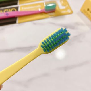 [지오클린] 안나지오 구취케어  기능성 치약 칫솔 세트 (칫솔 5 개+치약 100g 1 개 ) — 5점을 준 리뷰어가 2022년 7월 올린 사용 사진