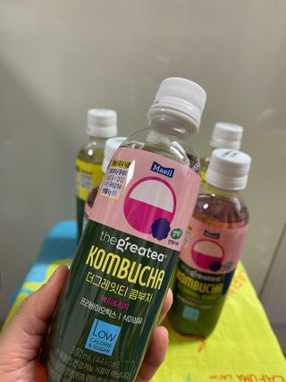 더그레잇티 콤부차 [매일유업] 더그레잇티 44kcal 콤부차 300ml *12개입 (오리지널 6개+베리리치 6개) — 5점을 준 리뷰어가 2023년 8월 올린 사용 사진