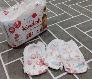 킨도 프리미엄 에어드라이v2 팬티형 기저귀 — 5점을 준 리뷰어가 2021년 5월 올린 사용 사진